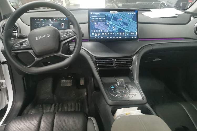 Used BYD Sealion 05 DM-i 2025 DM-i Intelligent Driving 75KM Prestige Model Center Console