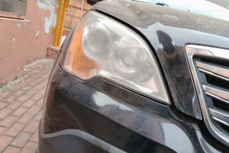 Used Roewe W5 2014 1.8T 2WD Automatic Tharu Special Edition Right Front Headlight