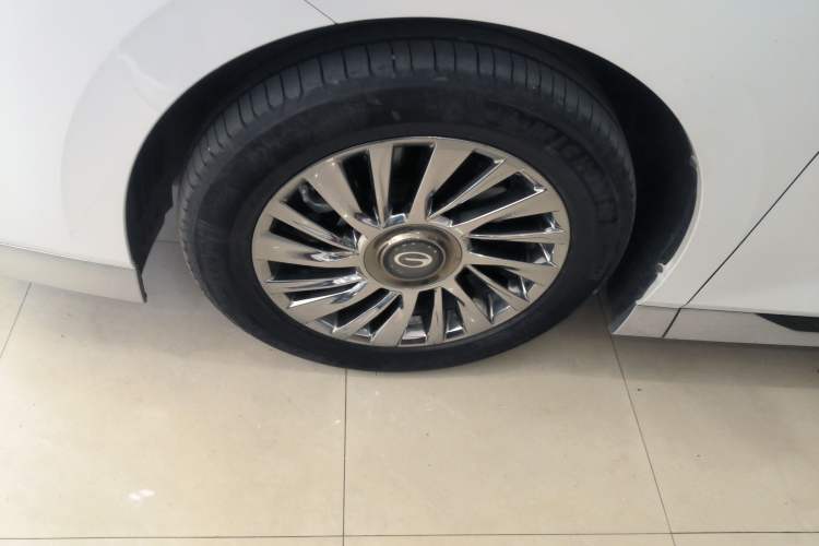 Used GAC Trumpchi M8 2024 Zongshi Series 400T Ultimate Edition Left Front Wheel Hub