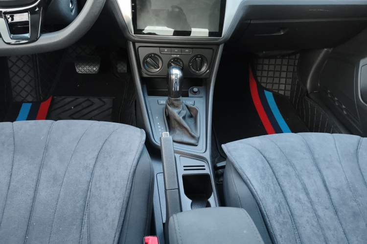 Used Volkswagen Lavida 2017 1.6L Automatic Fashion Edition
