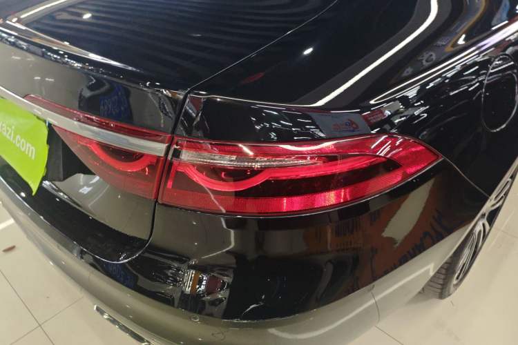 Used Jaguar XFL 2021 XFL 2.0T P250 Two-Wheel-Drive Luxury Deluxe Edition
