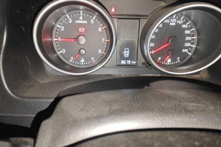 Used Haval H6 2011 2.0L Manual Two-Wheel Drive Urban Version