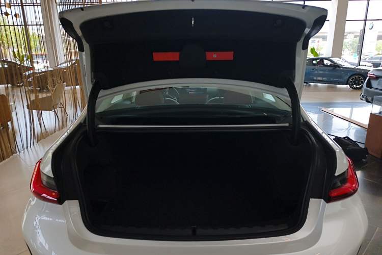 Used BMW 3 Series 2025 325i M Sport Package Trunk