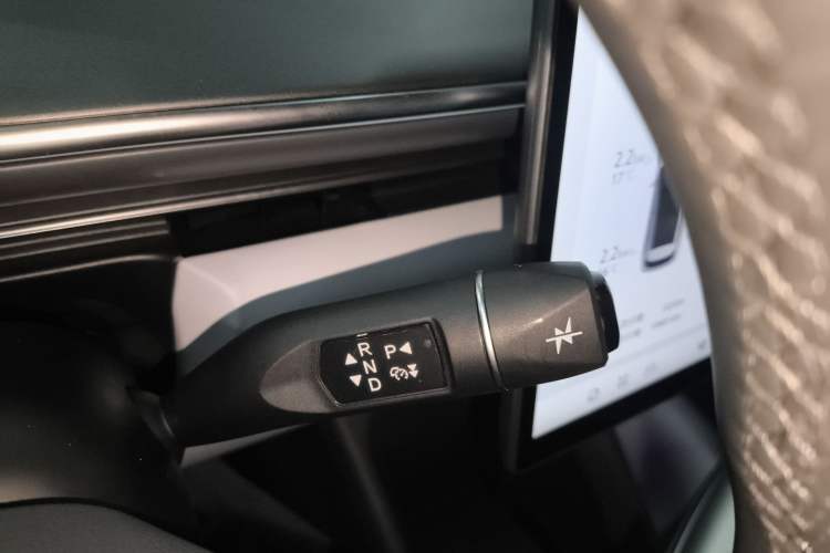 Used ARCFOX Alpha T5 2025 660 MAX Gear Lever