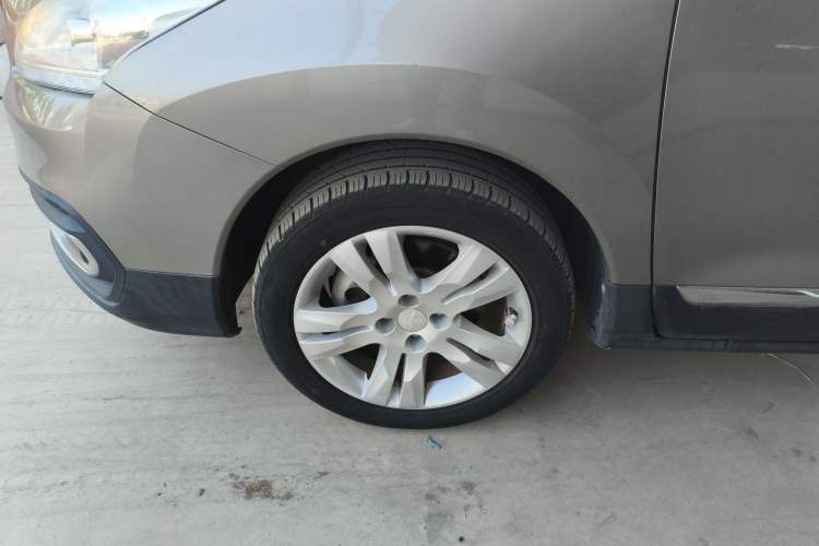 Used Peugeot 3008 2016 2.0L Manual Classic Edition
