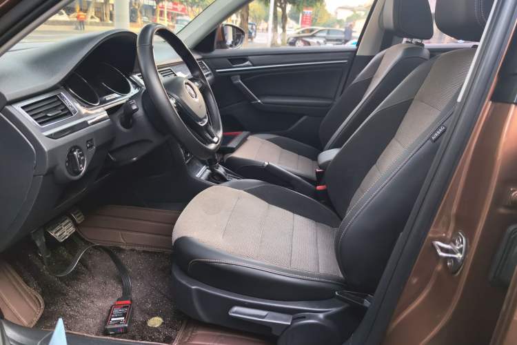 Used Volkswagen C-TREK 2018 1.5L Automatic Comfort Model