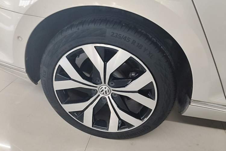 Used Volkswagen Magotan 2018 330TSI DSG Luxury Model