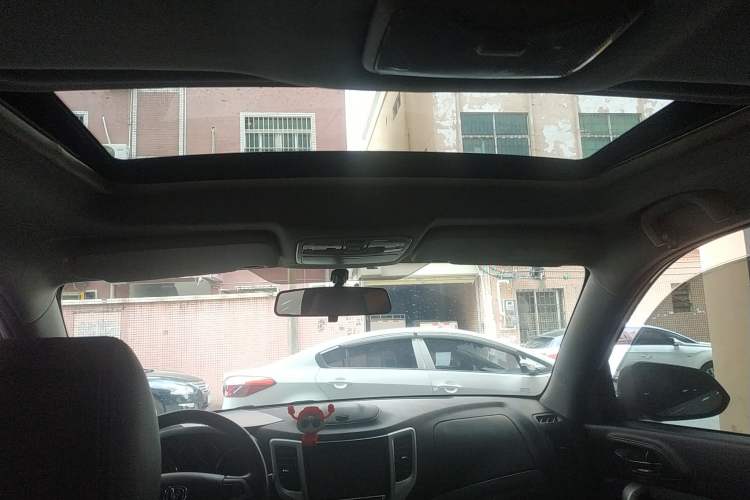 Used CHANGAN CS35 2014 1.6L Automatic Luxury Model China IV Standard Headliner