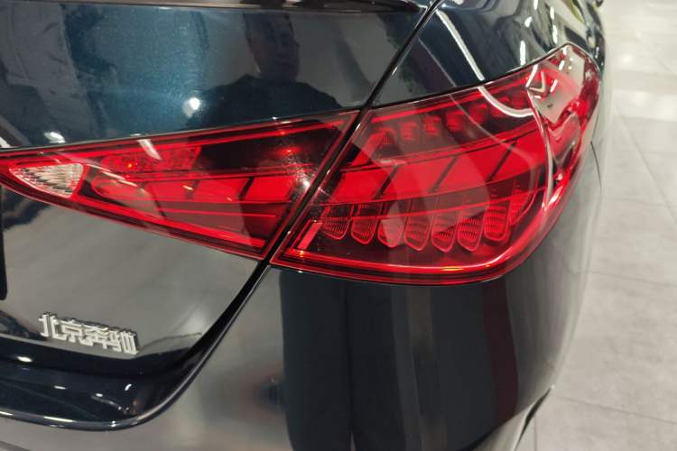 Used Mercedes-Benz C-Class 2023 C 260 L Bright Night Sports Edition Exterior 3