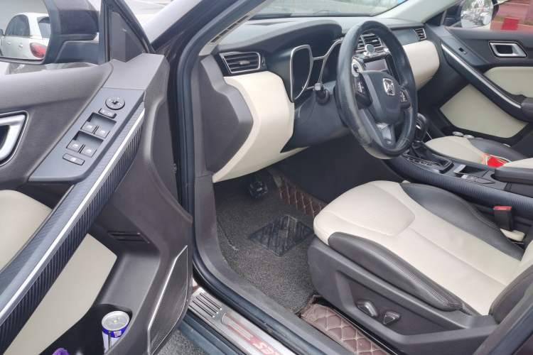 Used JMC Yusheng S330 2016 1.5L GTDi Automatic All-Wheel-Drive Flagship Edition
