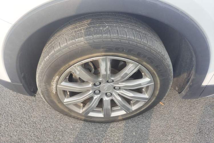 Used Cadillac XT4 2018 28T Two-Wheel Drive Leading Version
