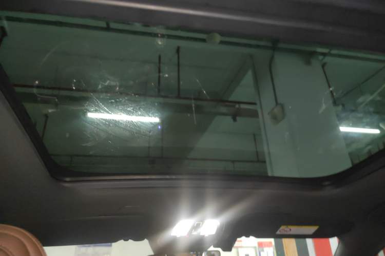 Used Volvo XC60 2022 B5 4x4 Smart Luxury Edition Headliner