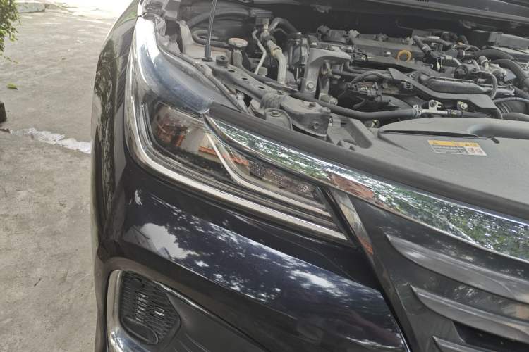 Used Toyota Allion 2021 2.0L Deluxe Edition Right Front Headlight