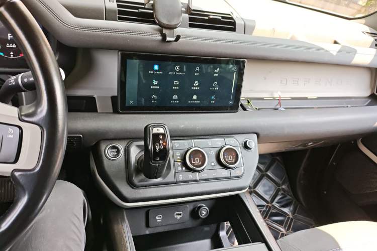 Used Land Rover Defender 2020 110 P400 SE