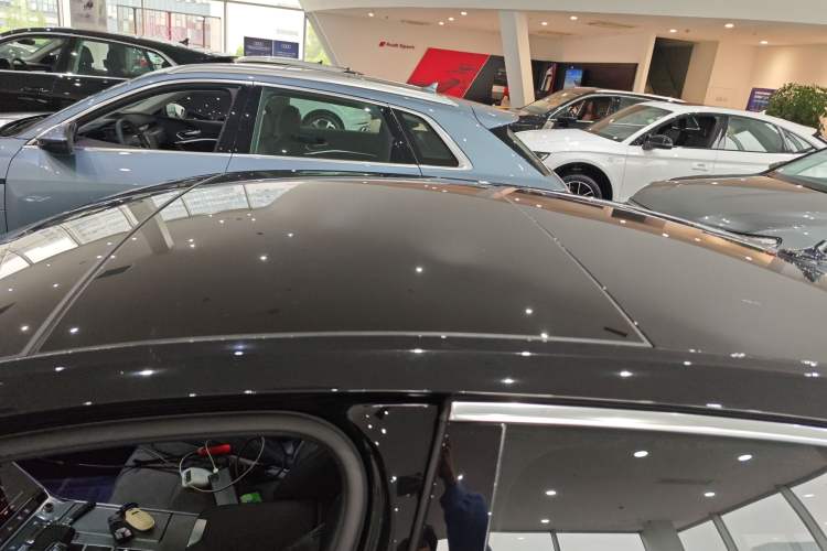 Used Audi A6L 2022 40 TFSI Luxury Dynamic Model Roof