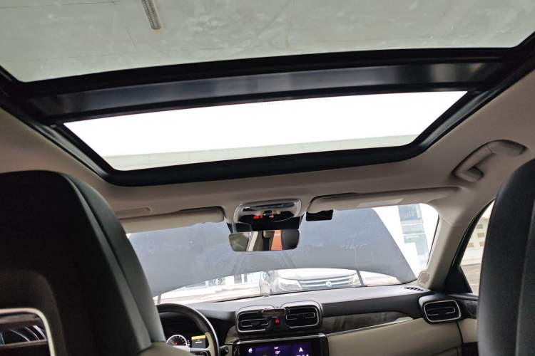 Used Lynk & Co 02 2019 1.5T DCT Two-Wheel Drive Shine Pro Edition China VI Standard