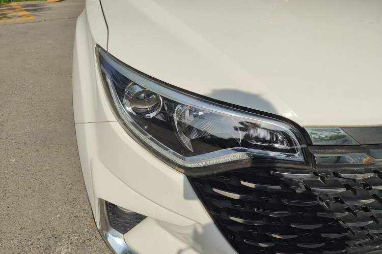 Used FAW Senya R7 2018 R7C 1.6L Automatic Smart Edition