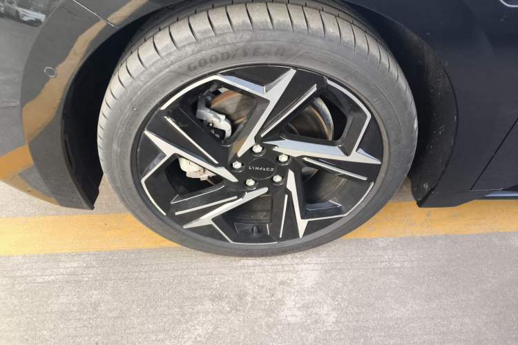 Used Lynk & Co 07 2024 EM-P 126 Long-Range Ultra