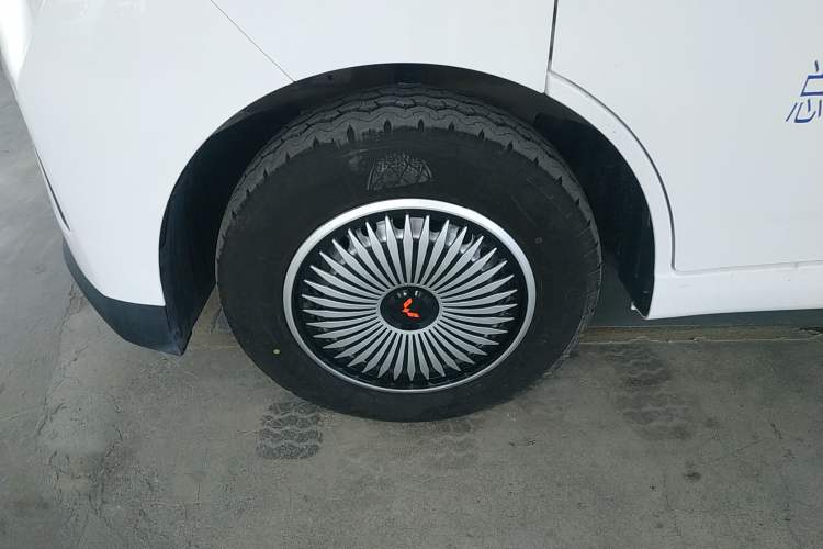 Used Wuling Yangguang 2024 300km Range Practical Window-Sealed Version 60kW