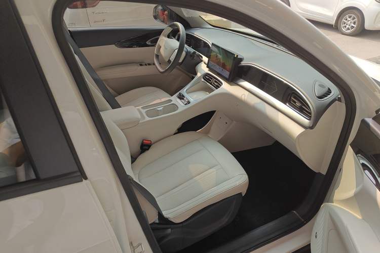 Used Geely Galaxy Geome 2025 310km Youth Edition Right Front Seat