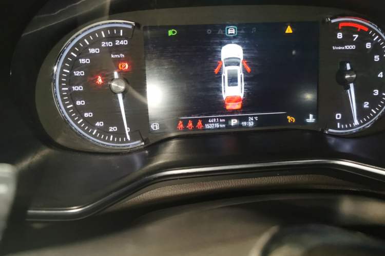 Used Roewe RX8 2019 30T Smart Connectivity Two-Wheel Drive Supreme Flagship Edition
