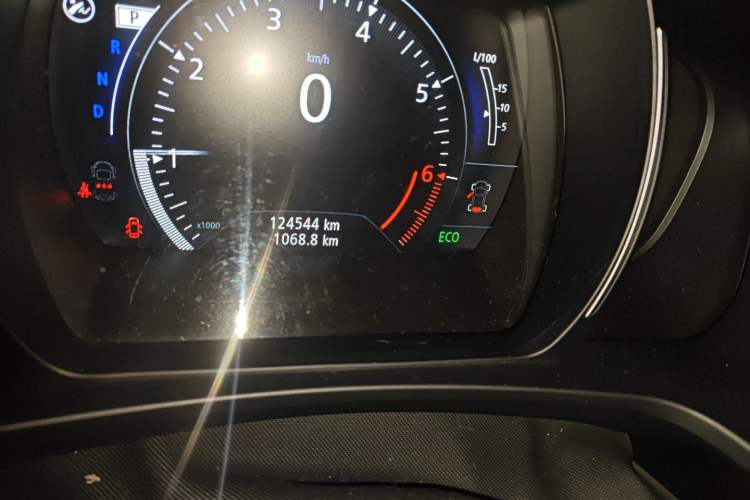 Used Renault Kadjar 2017 2.0L Two-Wheel Drive Comfort Edition Odometer Close Up