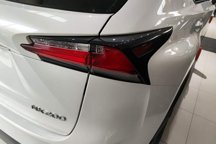 Used Lexus NX 2015 200 Front-Wheel Drive X-Trail SE Edition Right Rear Taillight