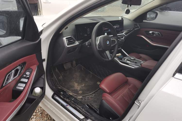 Used BMW 3 Series 2023 320i M Sport Package
