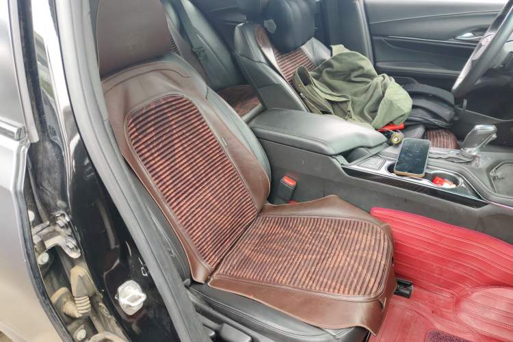 Used Cadillac CT4 2021 28T Fashion Edition Right Front Seat