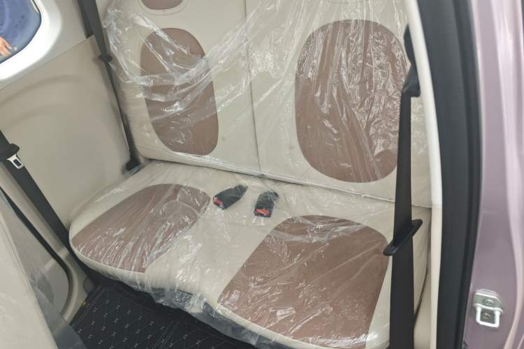 Used Bestune Pony 2026 Model 222km Shining Horse Interior 4