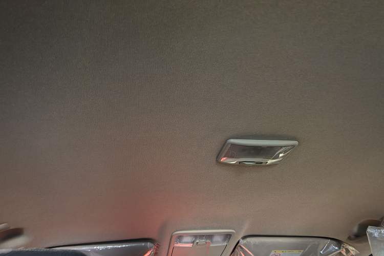 Used Isuzu D-MAX 2020 1.9T 4x4 Manual Comfort Version China VI Standard RZ4E Hi-Power
