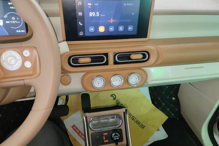 Used Wuling Hongguang MINIEV 2024 3rd Generation 215km Advanced Version