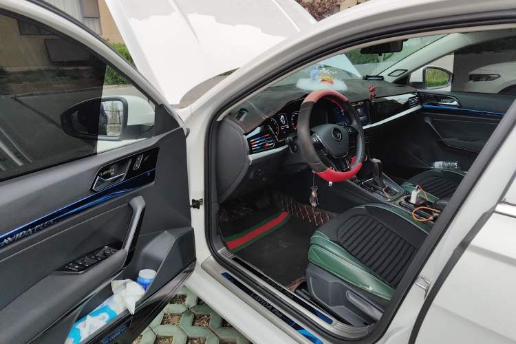 Used Volkswagen Lavida 2021 1.5L Automatic Fashion Edition Driver Seat