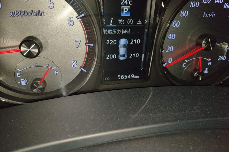 Used Toyota Crown 2018 2.0T Sport Edition Odometer Close Up