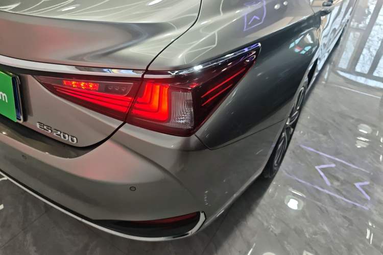 Used Lexus ES 2020 200 Excellence Edition