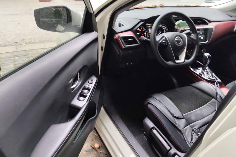 Used Nissan Lannia 2020 1.6L CVT Smart Connect Smart Cool Edition Driver Seat