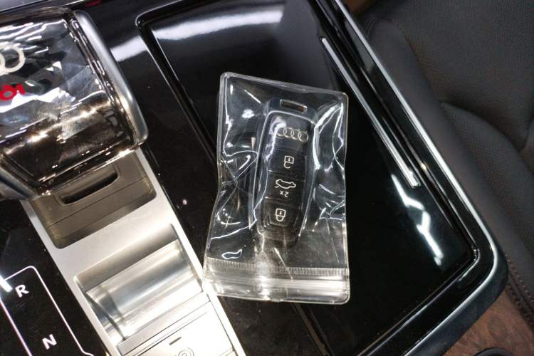 Used Audi Q7 2023 45 TFSI quattro S line Sport model
