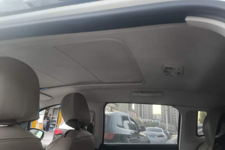 Used Peugeot 2008 2014 1.6L Automatic Fashion Edition Headliner