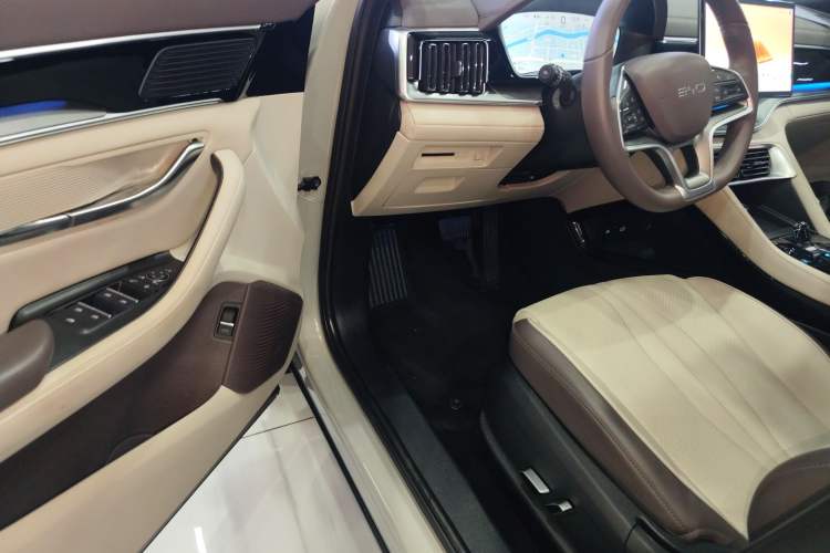 Used BYD Song PLUS New Energy 2025 DM-i 112KM Prestige Model