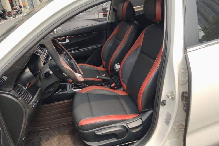 Used Kia KX Cross 2019 1.6L Automatic Dynamic Sunroof Version China VI Left Front Seat