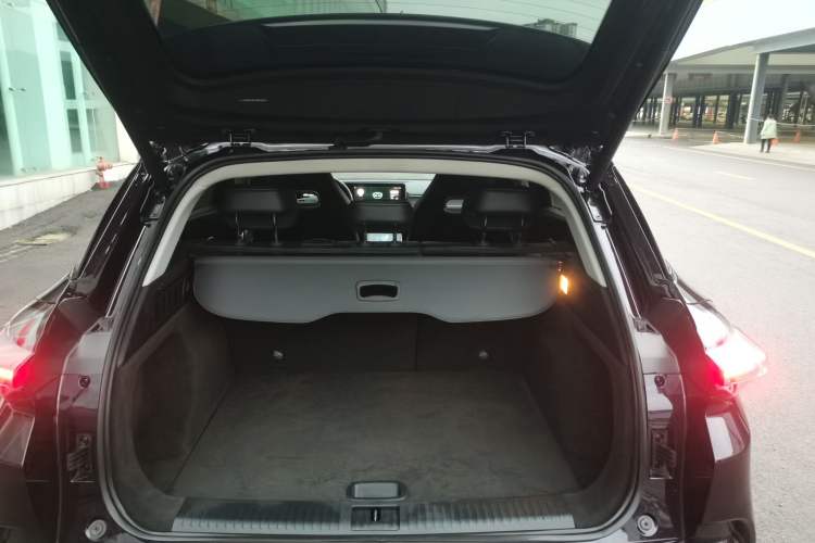 Used NETA U 2021 Pro 500 Industry Custom Edition