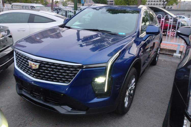 Used Cadillac XT4 2024 28T Two-Wheel-Drive Luxury Version