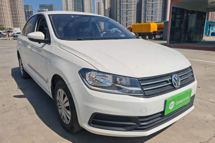 Used Volkswagen Santana 2019 1.5L Manual Fashion Edition China VI Standard Front Right 45 Deg