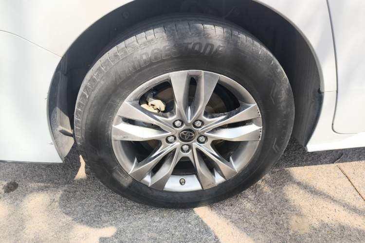 Used Toyota SIENNA 2023 2.5L Hybrid Comfort Edition
