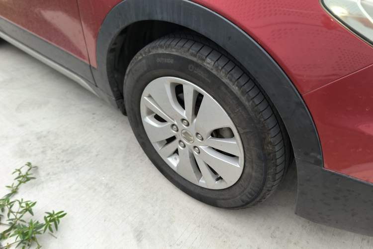 Used Suzuki S-Cross 2014 1.6L CVT Two-Wheel Drive Elite Version