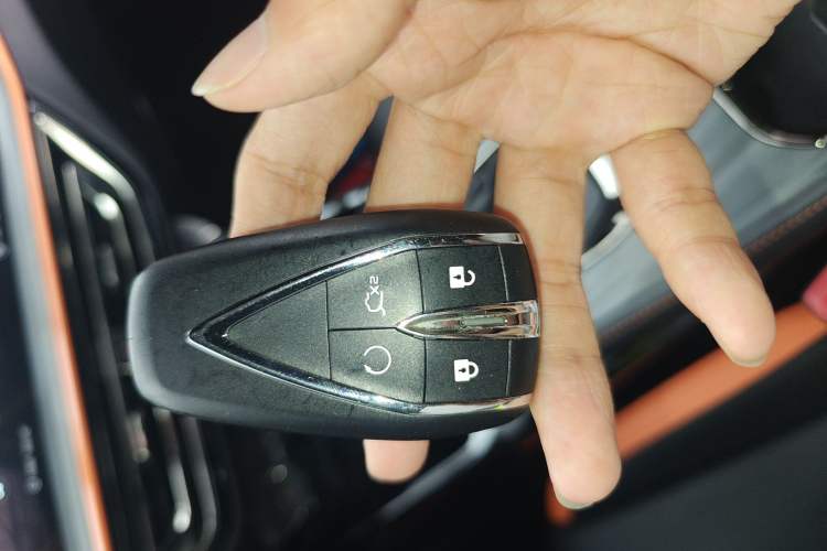 Used CHANGAN OSHAN X5 2022 Sport Edition 1.5T DCT Hurricane Sonic Vehicle Key