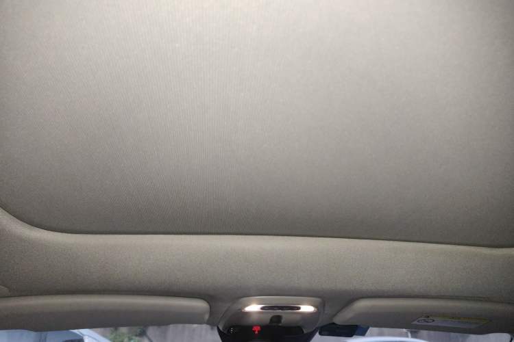 Used Volvo V40 2018 T3 Zhiyi Edition
