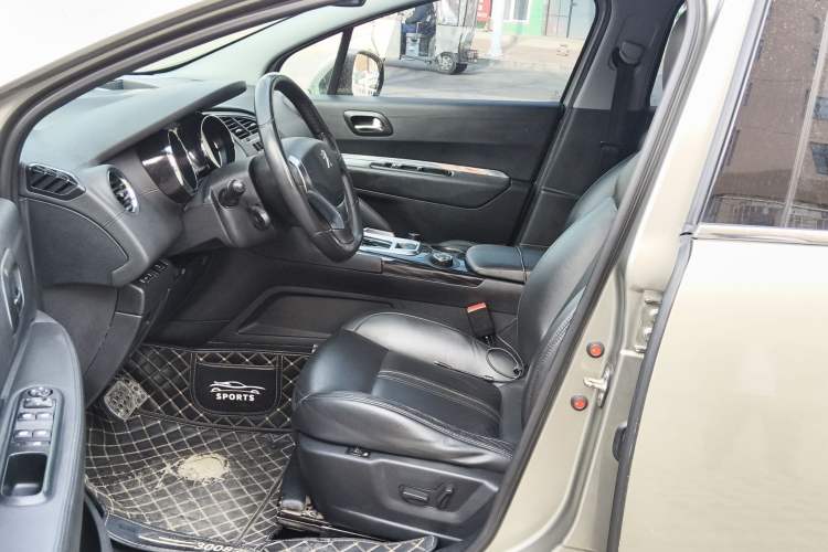 Used Peugeot 3008 2015 1.6THP Automatic Prestige Edition Left Front Seat