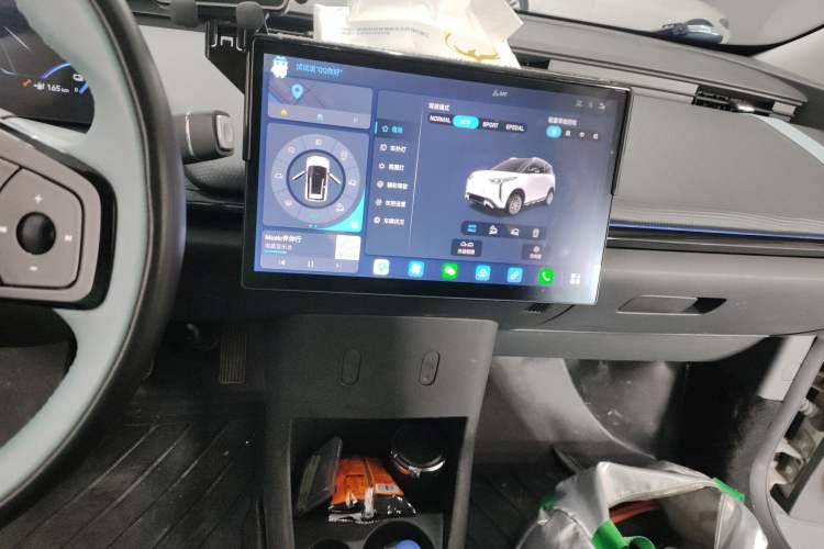 Used Chery New Energy Boundless Pro 2022 301km "Divine Beast" Version with Lithium Iron Phosphate Audio And AC Panel