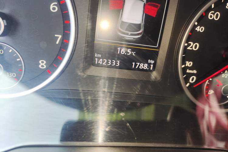 Used Volkswagen Tiguan L 2015 1.8TSI Automatic All-Wheel-Drive Luxury Model
